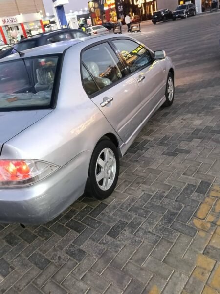 ​ميتسوبيشي لانسر بومة 2007 (فبريكا) - عداد 130 ألف كمه