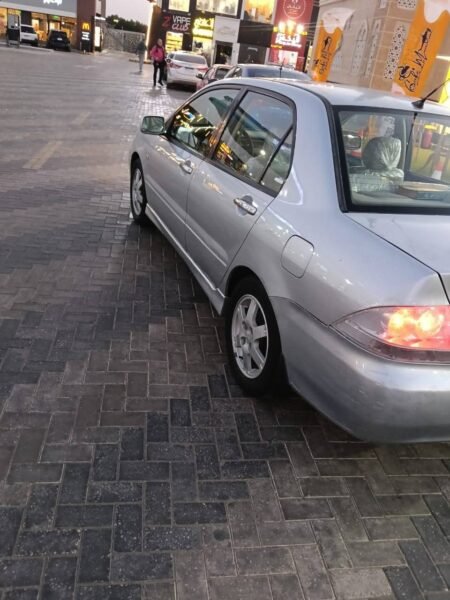 ​ميتسوبيشي لانسر بومة 2007 (فبريكا) - عداد 130 ألف كمه