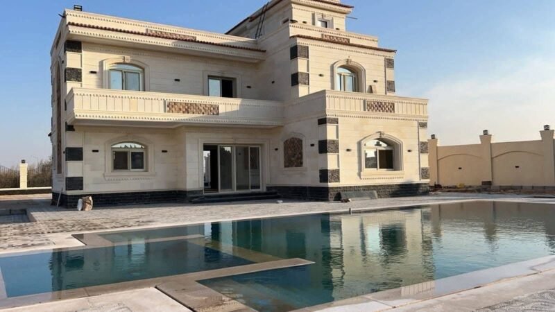 1 فرصة ذهبية: فيلا للبيع في سفنكس الجديدة (الريف الأوروبي)